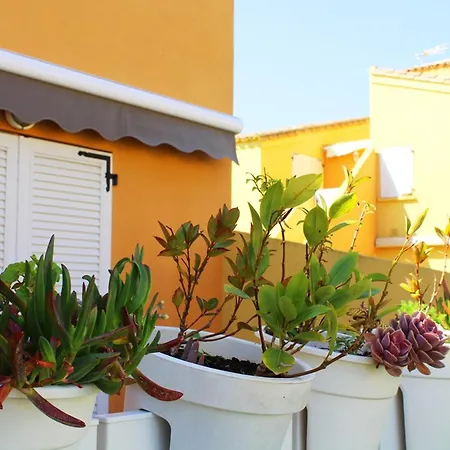 Calme T2 Climatisé Avec Parking Près Et Port - Fr-1-607-235