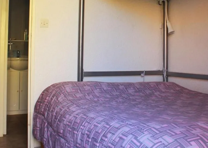 Calme T2 Climatise Avec Parking Pres Et Port - Fr-1-607-235