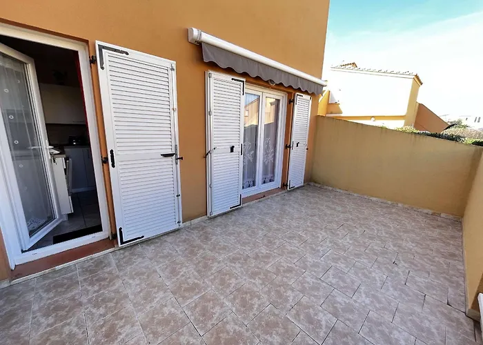 Calme T2 Climatise Avec Parking Pres Et Port - Fr-1-607-235 Апартаменты