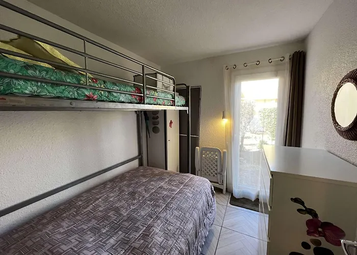 Апартаменты Calme T2 Climatise Avec Parking Pres Et Port - Fr-1-607-235